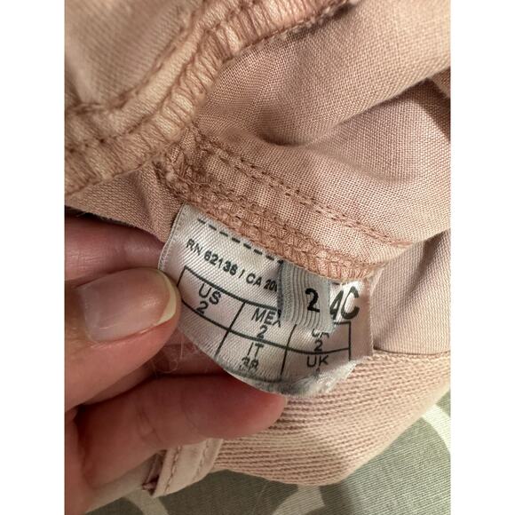 GUESS Women’s High Waist Belted Paperbag Pants Buckled Cuffs Size 2 in Dust Pink - Picture 8 of 11